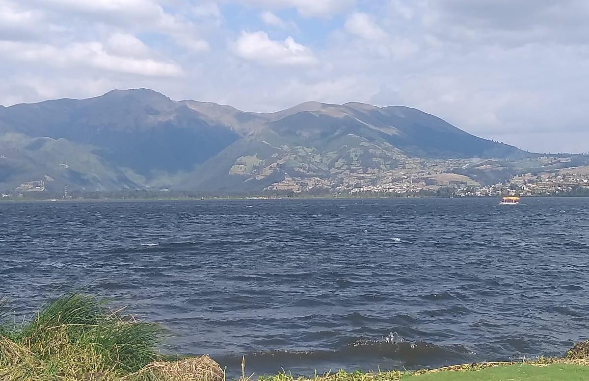 Vendo Terrenos en El Lago San Pablo, Imbabura — imagen 8