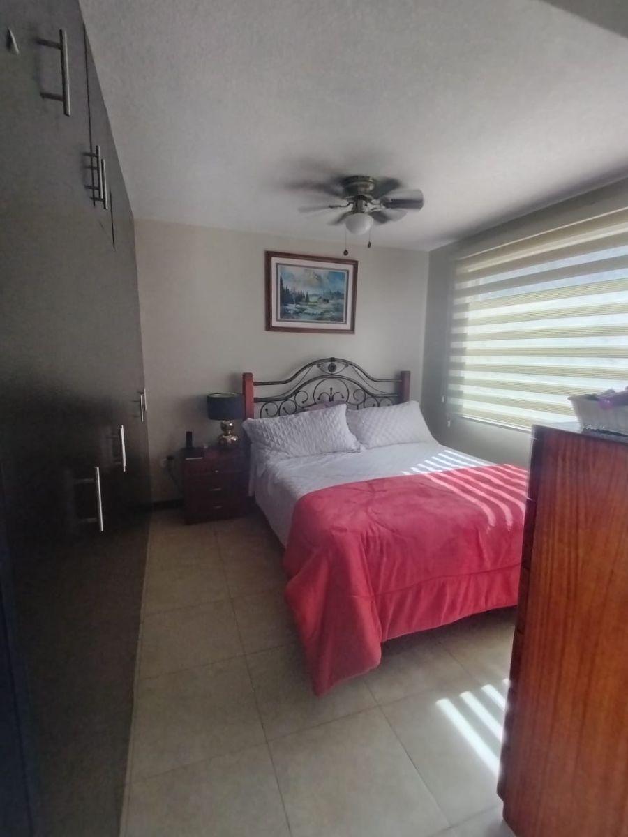 Casa de 190 m² con 4 Habitaciones en Venta en Pomasqui — imagen 4