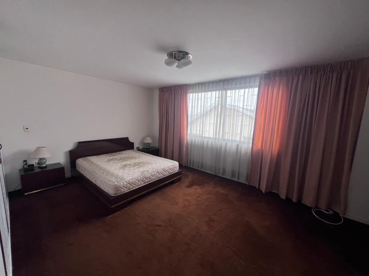 Exclusiva Residencia de 707 m² en El Pinar Alto con Terrazas y Jardines — imagen 6