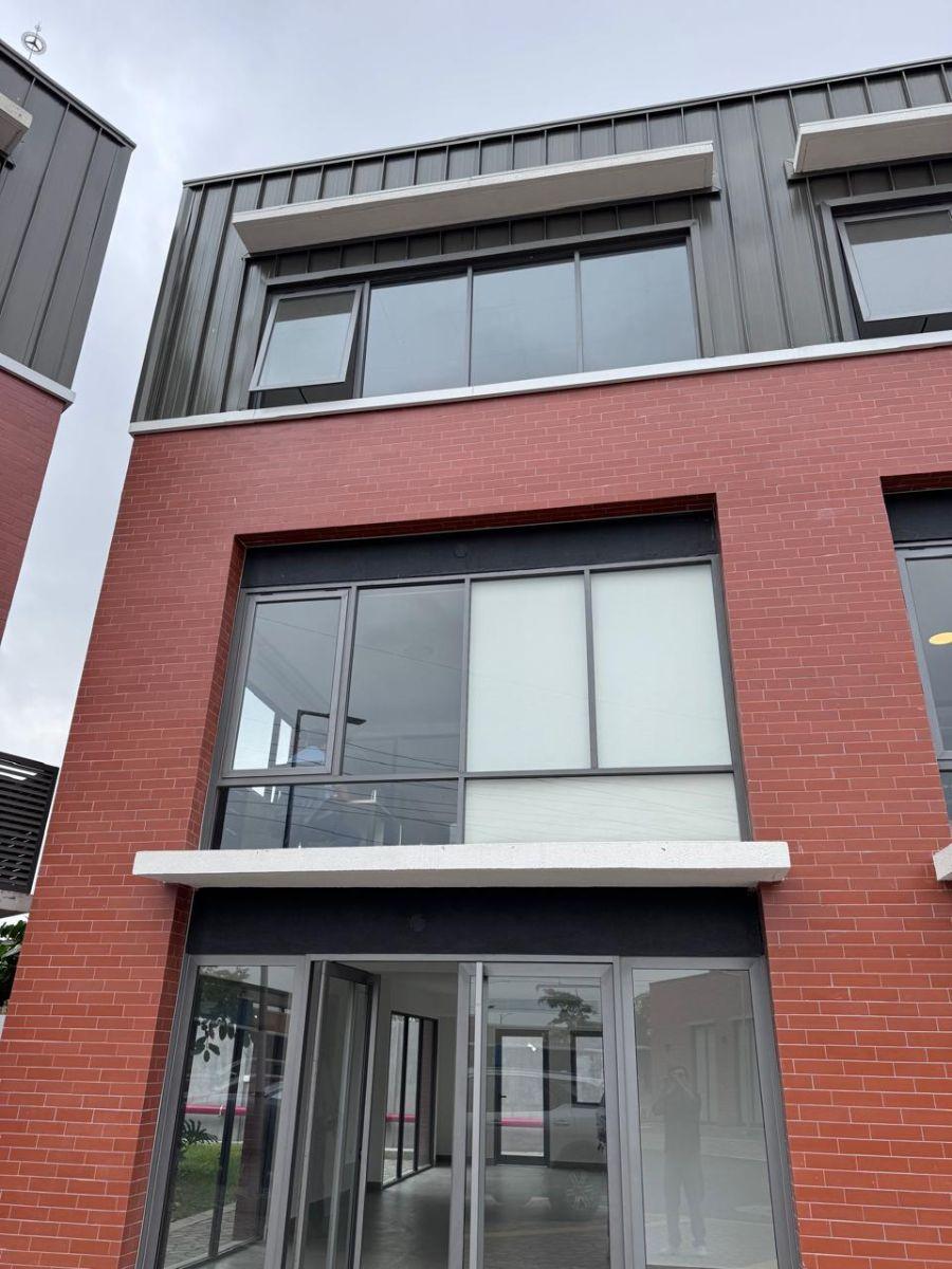 Se Vende Local Comercial en Almax Center [km 14.5 Vía a Sambo ], Guayas — imagen 9