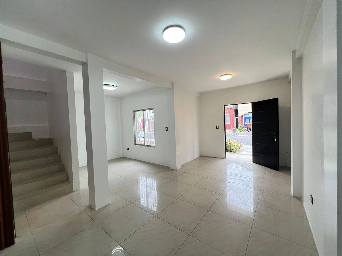 Casa de 105 m² con 4 Dorm. en Venta en León Febres Cordero, Guayas — imagen 9