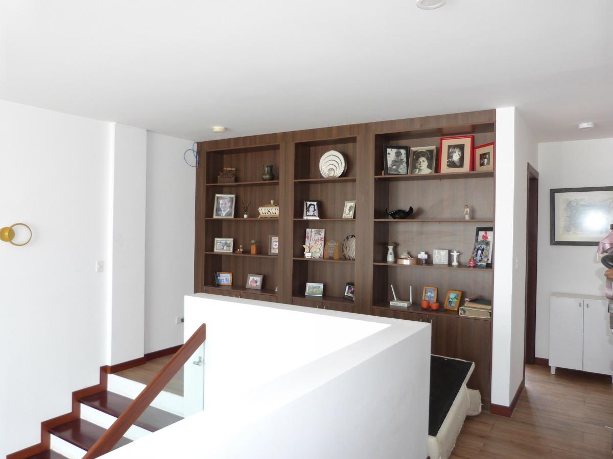 Tumbaco Casa en Venta 341 m² en Conjunto Moderna Patio — imagen 7
