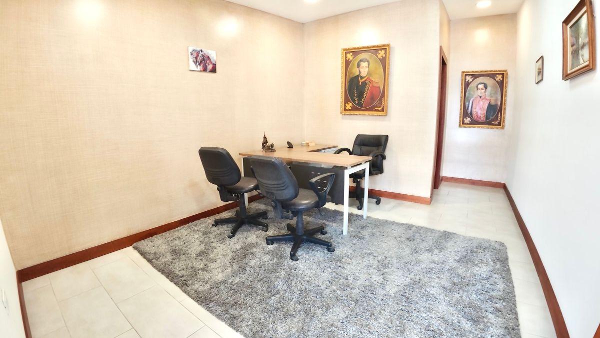 Oficina de Venta Rep del Salador 336 m² $300.000 — imagen 4