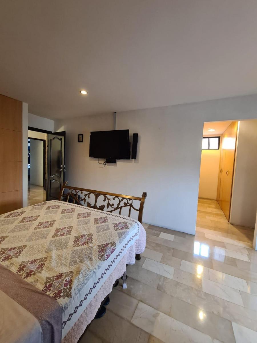 En Venta Lujosa y Moderna Casa de Oportunidad en Ciudad Celeste, Vía Samborondon, Guayas — imagen 6
