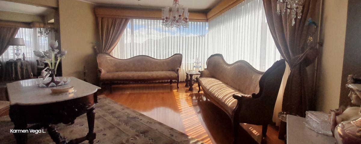 Oportunidad de Venta González Suárez Pent - House de Lujo 402 m² | 4 Habitaciones | 4 Parqueaderos — imagen 9