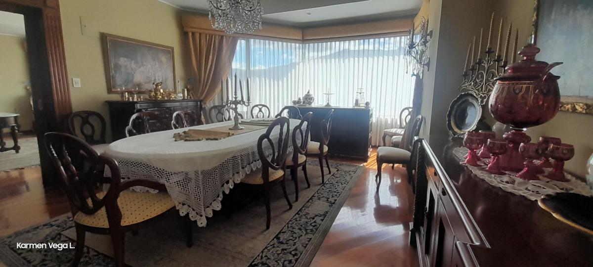 Oportunidad de Venta González Suárez Pent - House de Lujo 402 m² | 4 Habitaciones | 4 Parqueaderos — imagen 7