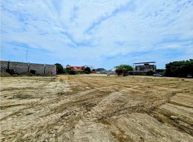 Terreno en venta en Manta — imagen 1