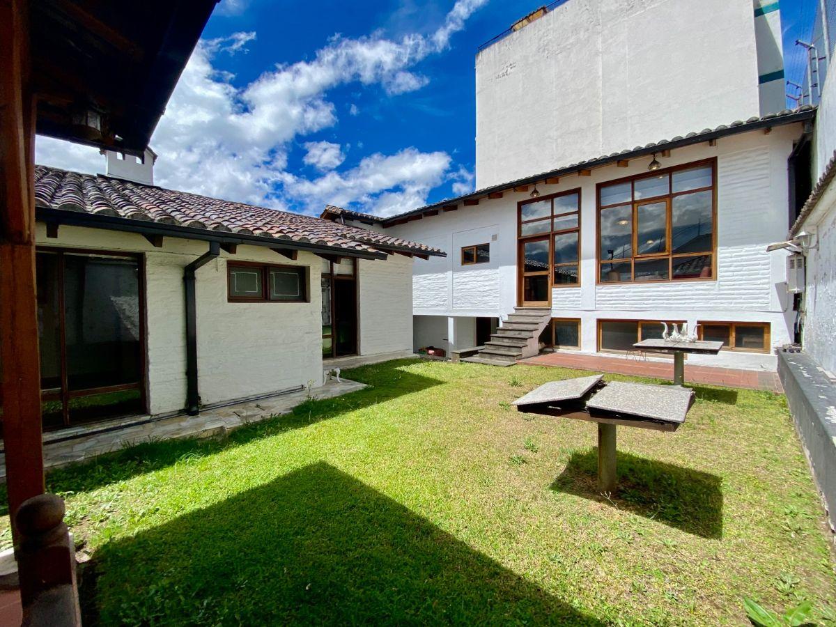 H/ Miraflores, Casa Independiente Esquinera en Venta 359.900usd 4 Dorm. — imagen 10