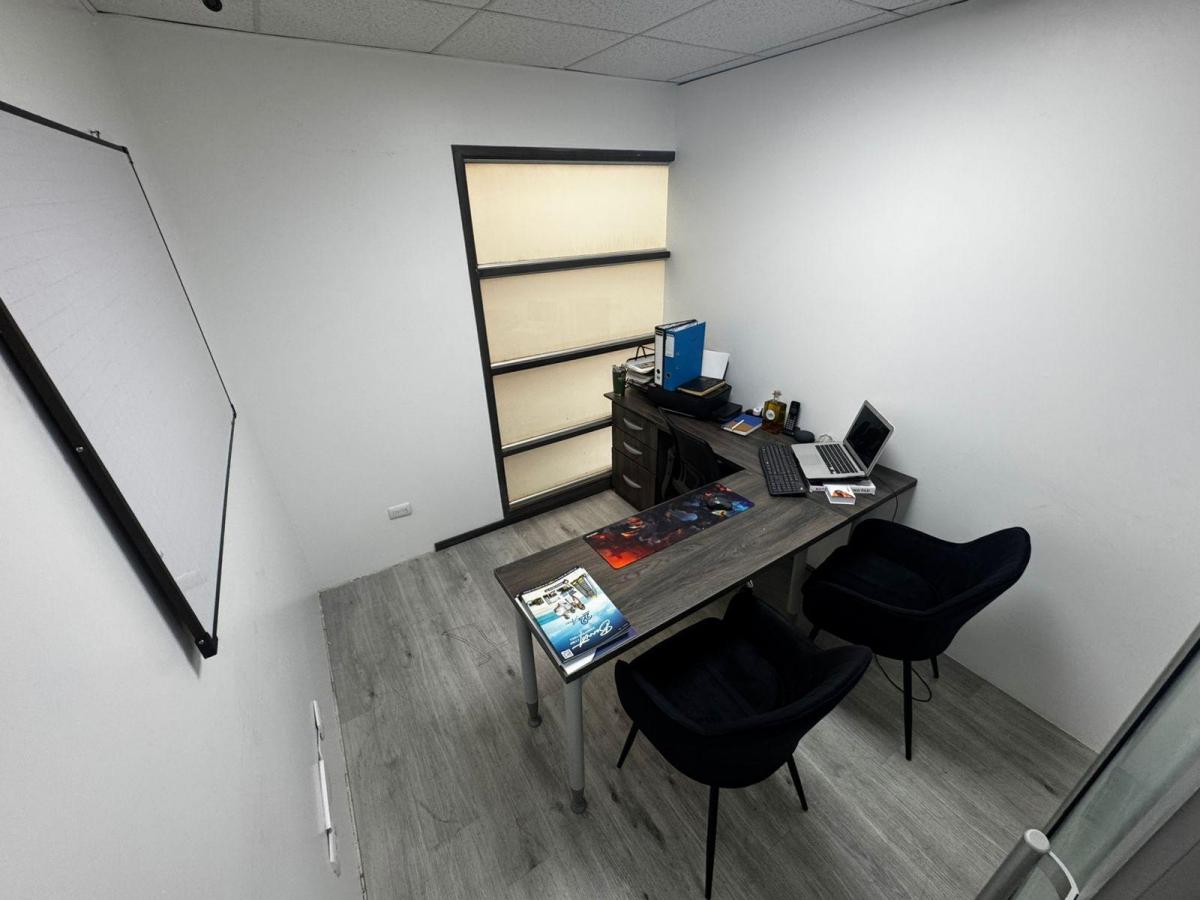 Oficina Profesional en Center, Guayas — imagen 8