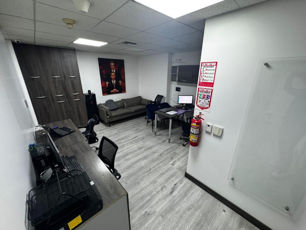 Oficina Profesional en Center, Guayas — imagen 7
