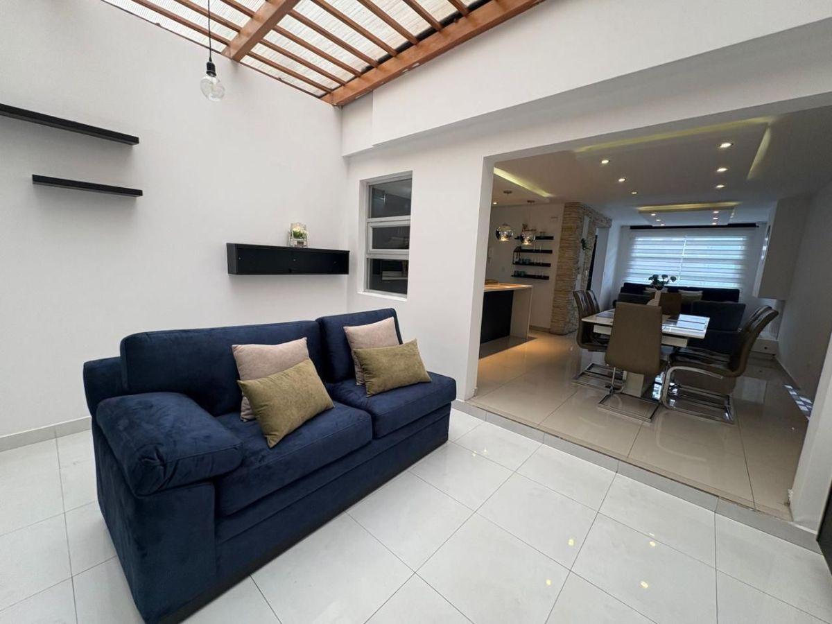 Linda Casa en Venta 3 Dorm Marianitas de Calderon — imagen 8
