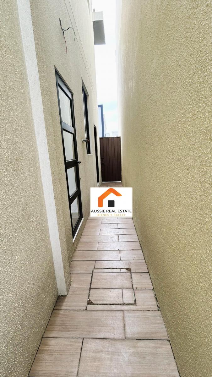 Vendo Casa a Estrenar en Urb. Mallorca Village, 3 Dorm c/u Baño, 150 m, Guayas — imagen 2