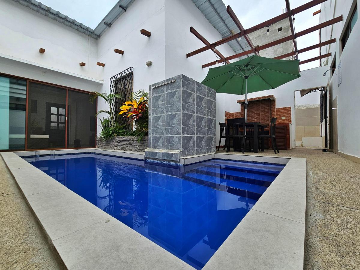 Precio Rebajado Vendo Hermosa Casa con Piscina y Suites en Salinas — imagen 10