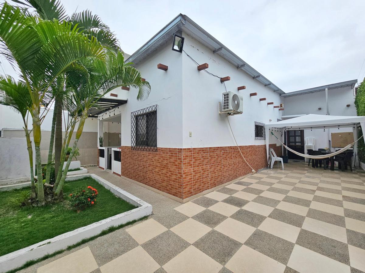 Precio Rebajado Vendo Hermosa Casa con Piscina y Suites en Salinas — imagen 7