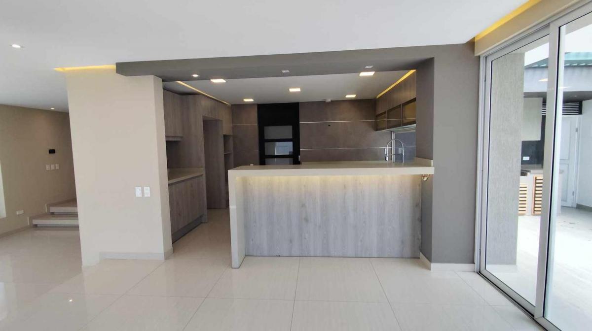 Casa de Venta en El Sector Rancho San Francisco — imagen 2
