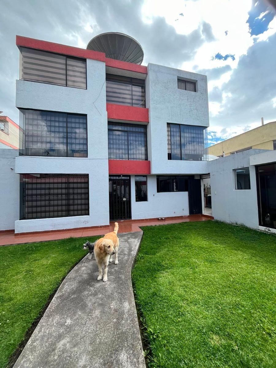 Casa de 423 m² con 4 Dorm. en Venta en Urb 23 de Junio El Condado — imagen 10