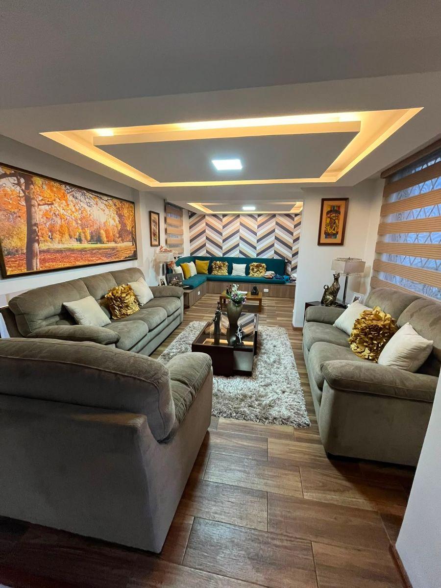 Casa de 423 m² con 4 Dorm. en Venta en Urb 23 de Junio El Condado — imagen 7