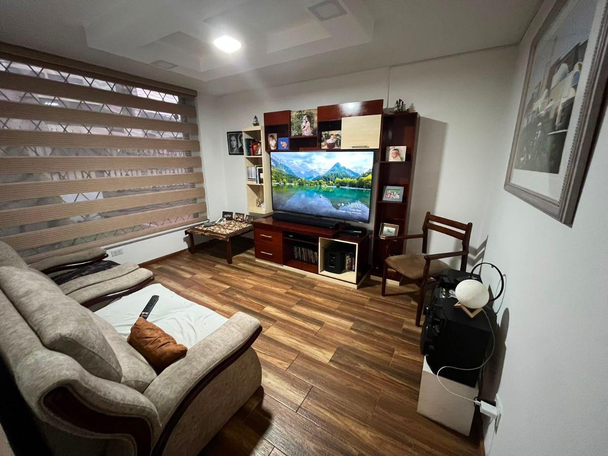 Casa de 423 m² con 4 Dorm. en Venta en Urb 23 de Junio El Condado — imagen 3