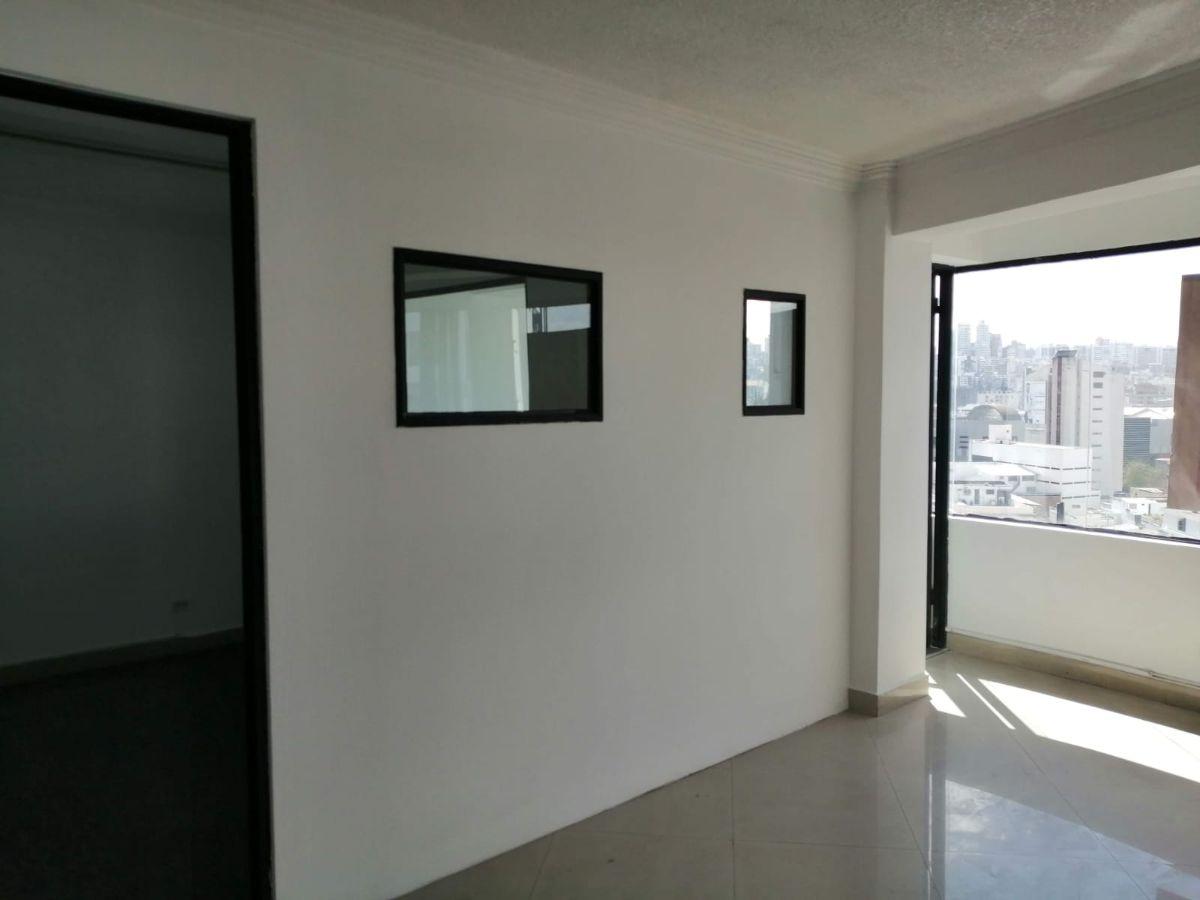 Bonita Oficina Vendo 86 m Habitables Amoblada Cerca a Mall El Jardin — imagen 7