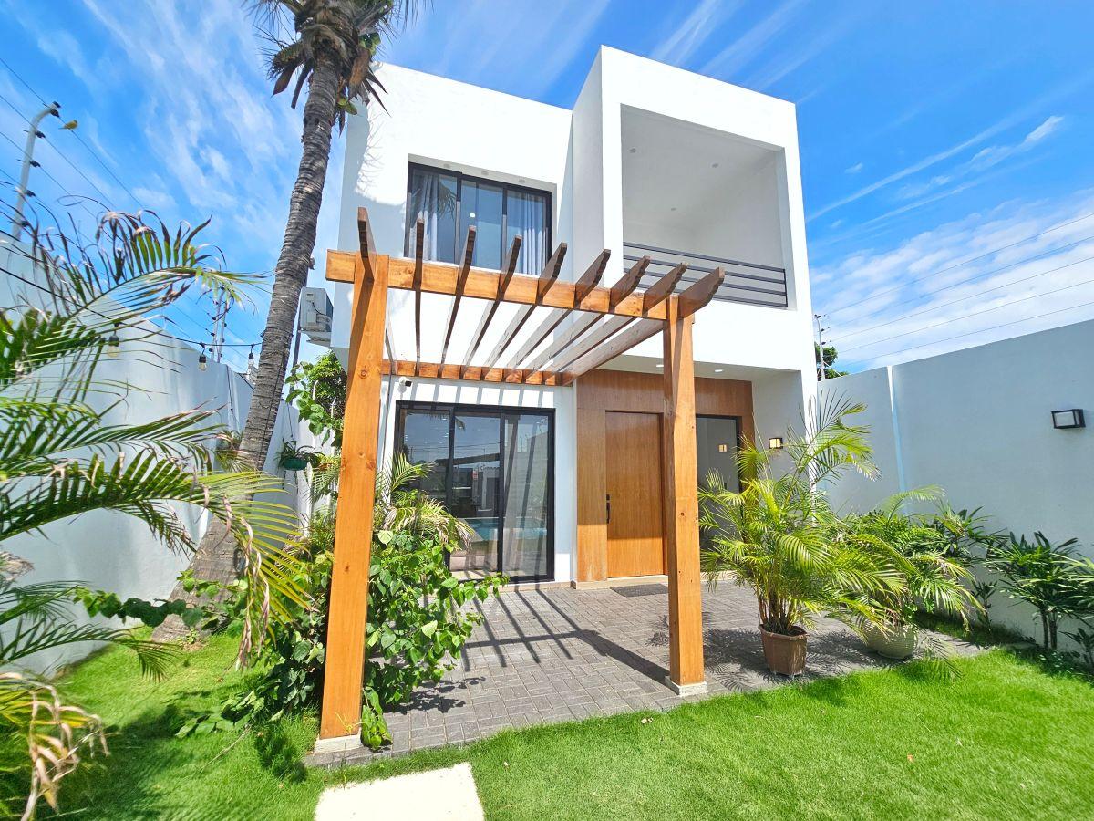 Vendo Espectacular Casa de Lujo con Piscina a Pocas Cuadras del Malecon — imagen 7