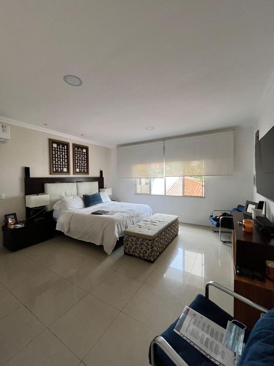 Casa de 4 Dorm. + Estudio en Venta, Km 4 Vía Samborondón, Guayas — imagen 2