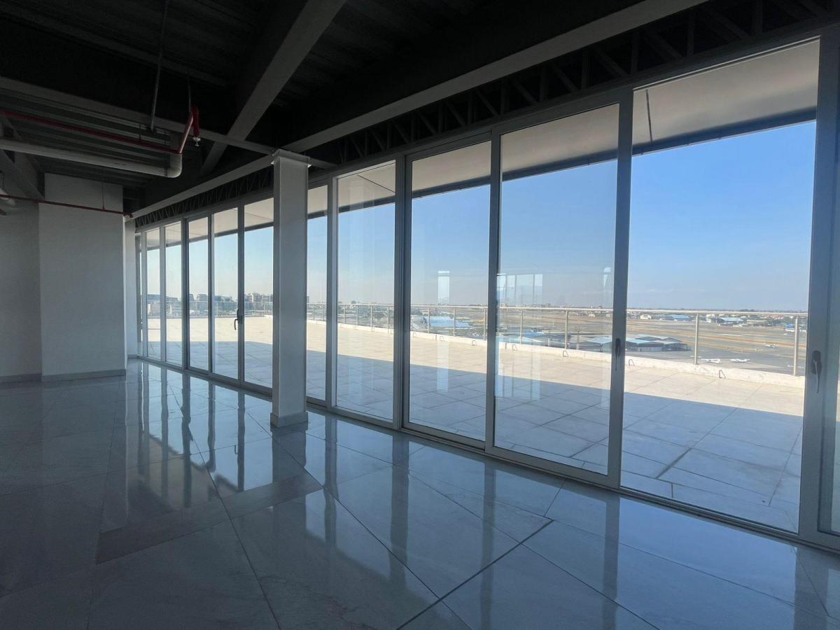 En Venta Oficina 108 m² - Moderno Edificio Corporativo - Av Las Américas - Guayaquil, Guayas — imagen 5