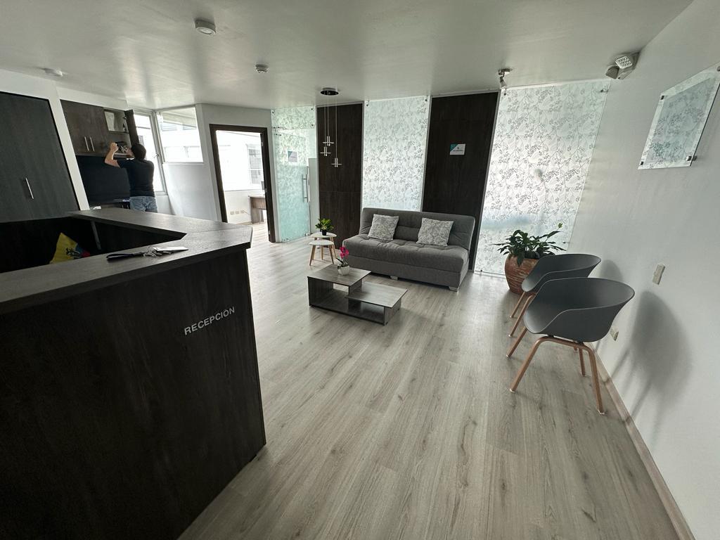 Oficina 83 m² Orellana Centro Norte Piso 7 Vista — imagen 5