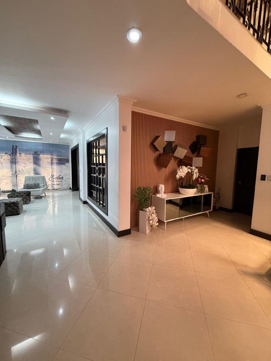 Vendo Casa de Lujo en Samborondon, Totalmente Amoblada, Piscina, 5 Dorm., Guayas — imagen 2
