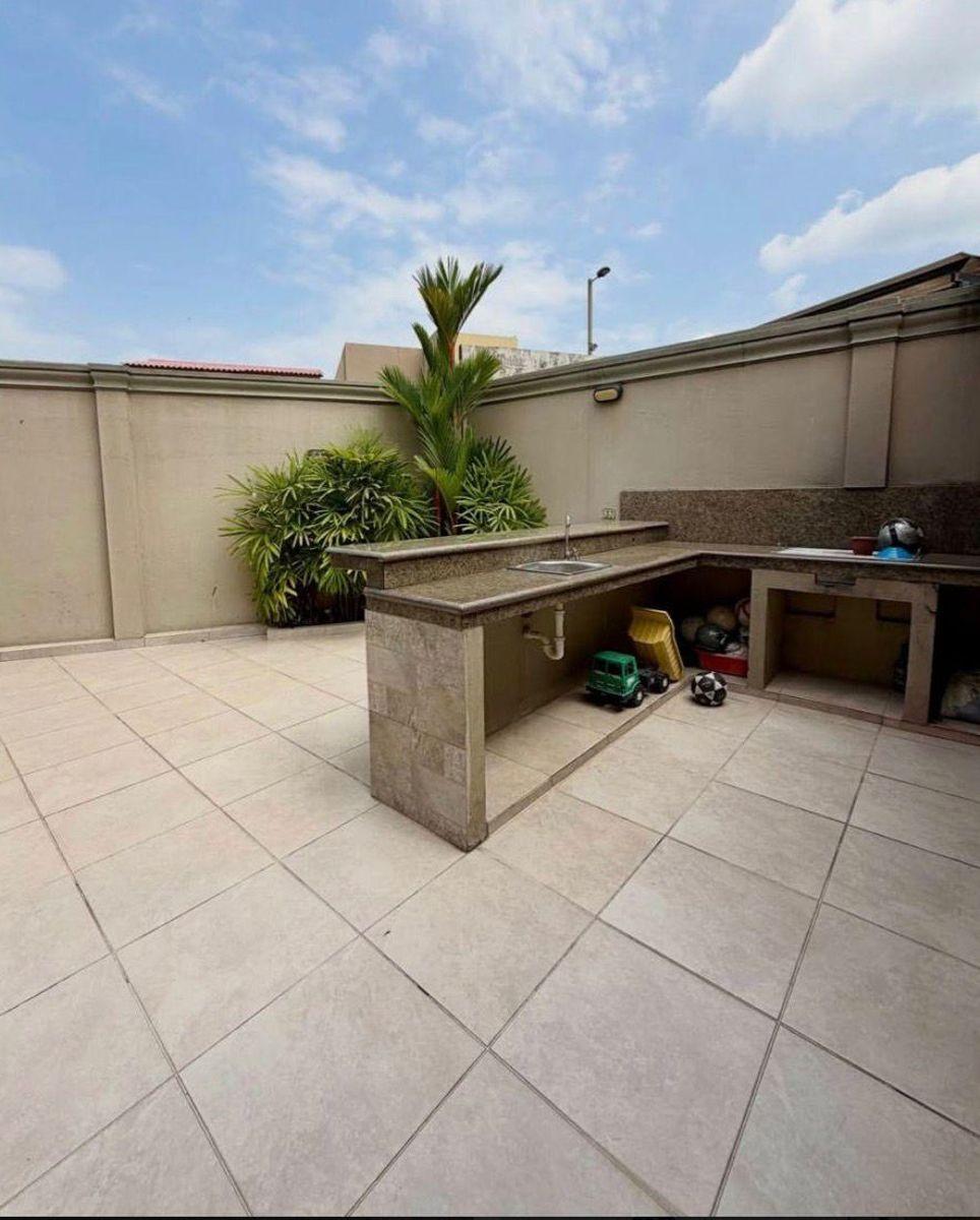 Villa Club Linda Villa en Venta, Guayas — imagen 4