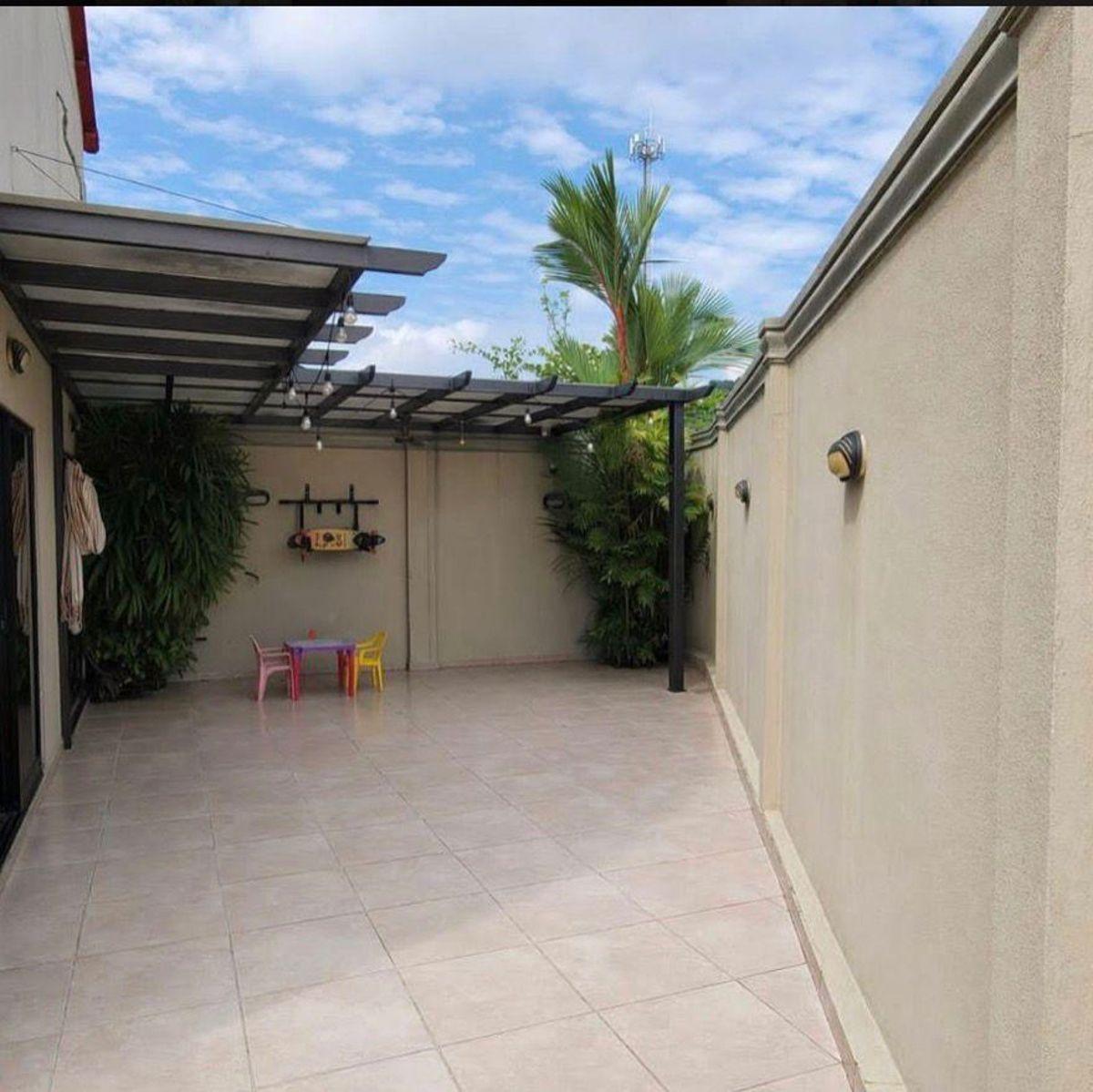 Villa Club Linda Villa en Venta, Guayas — imagen 2