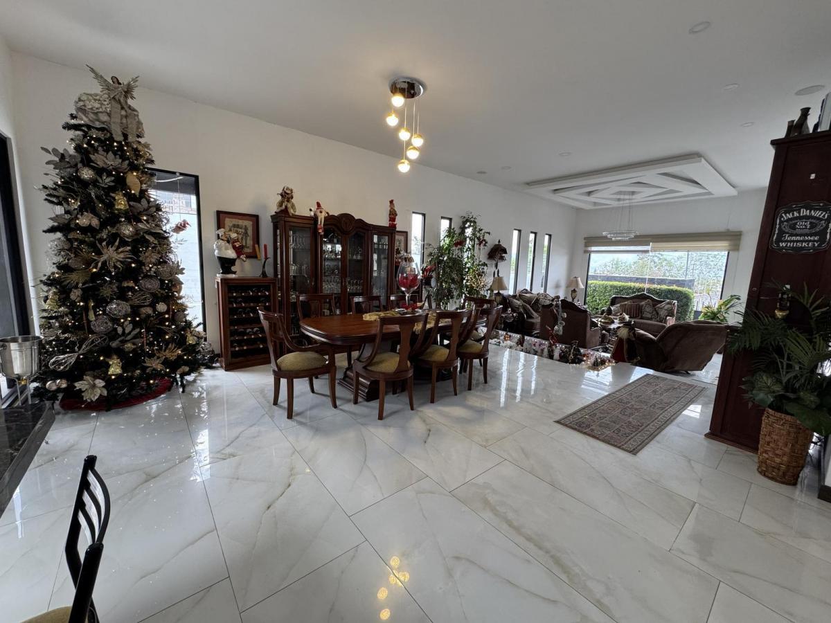 Venta Casa con Suite, Una Sola Planta, Independiente en Puembo — imagen 4