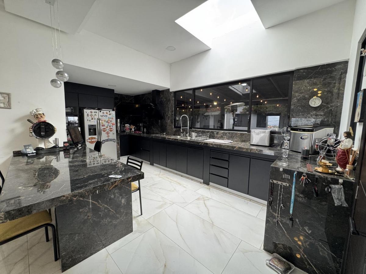 Venta Casa con Suite, Una Sola Planta, Independiente en Puembo — imagen 3