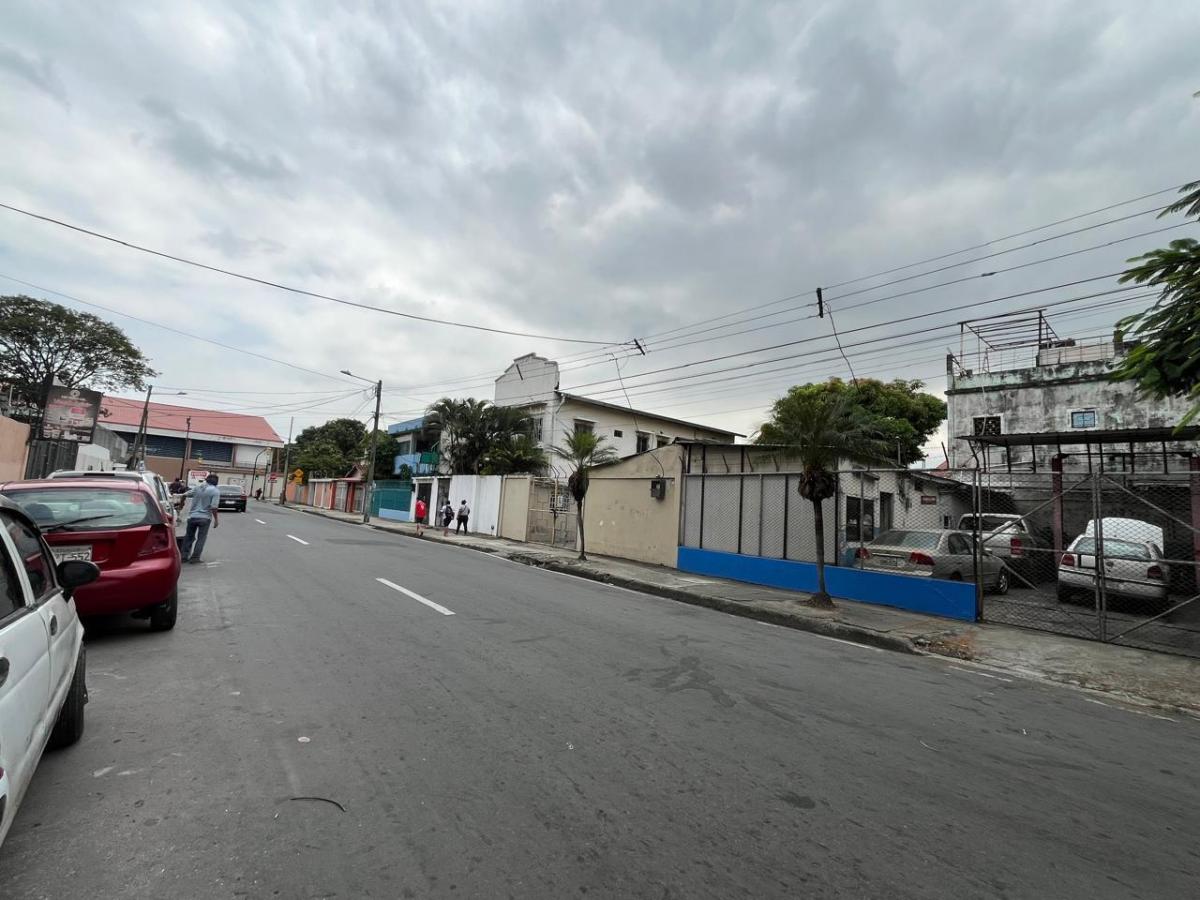 Vendo Terreno Esquinero Uso Comercial en Centro de Guayaquil, Guayas — imagen 10