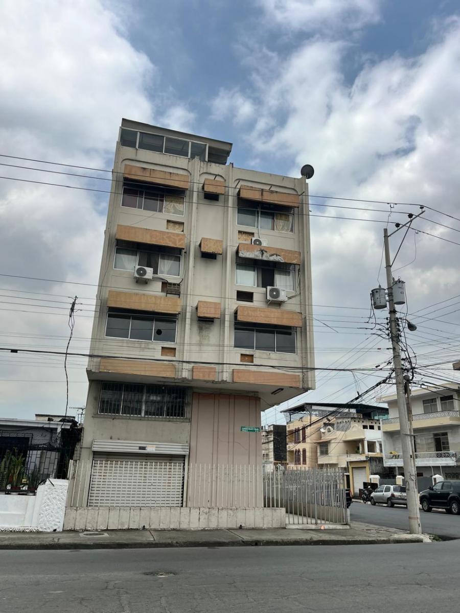 Vendo Terreno Esquinero Uso Comercial en Centro de Guayaquil, Guayas — imagen 2