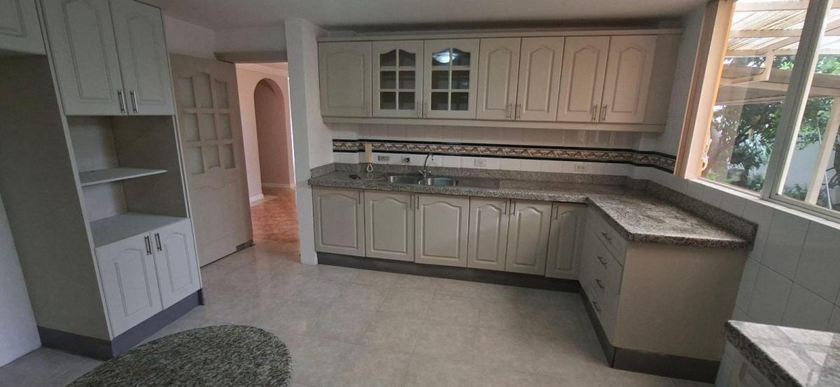 Casa - Tumbaco — imagen 3