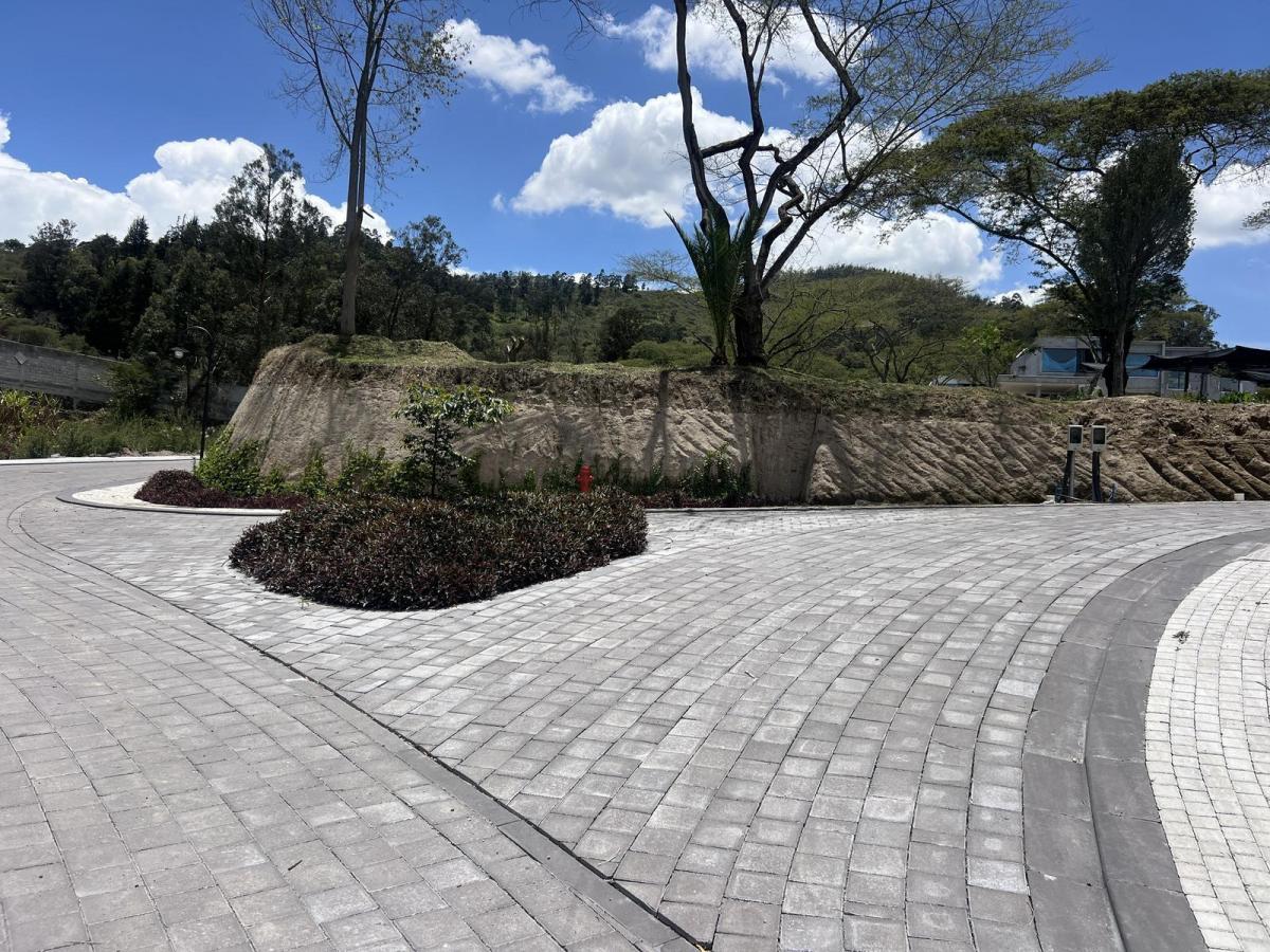 Tumbaco - Via Intervalles Terrenos de Venta en Urbanizacion Privada — imagen 10