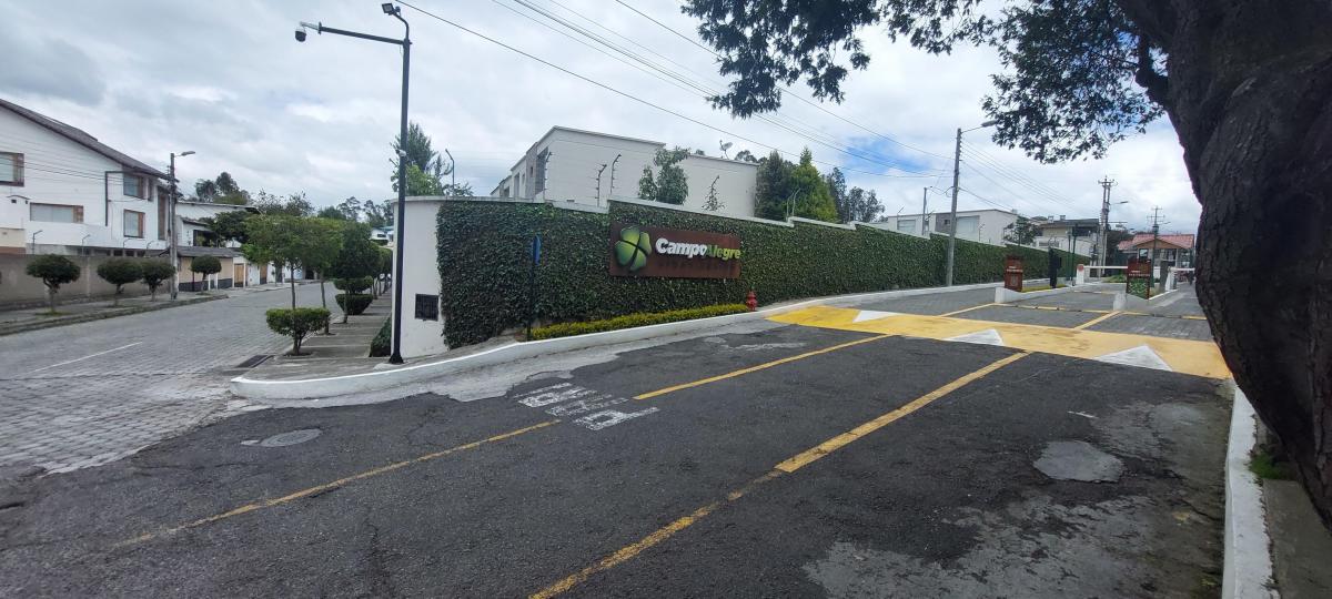 Urb. Campo Alegre, Vendo Hermosa Casa 4 Dormt. 600 m² Construc, 720 m² Terre. Excelentes Acabados — imagen 10