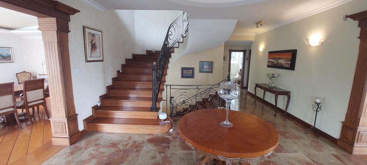 Urb. Campo Alegre, Vendo Hermosa Casa 4 Dormt. 600 m² Construc, 720 m² Terre. Excelentes Acabados — imagen 8