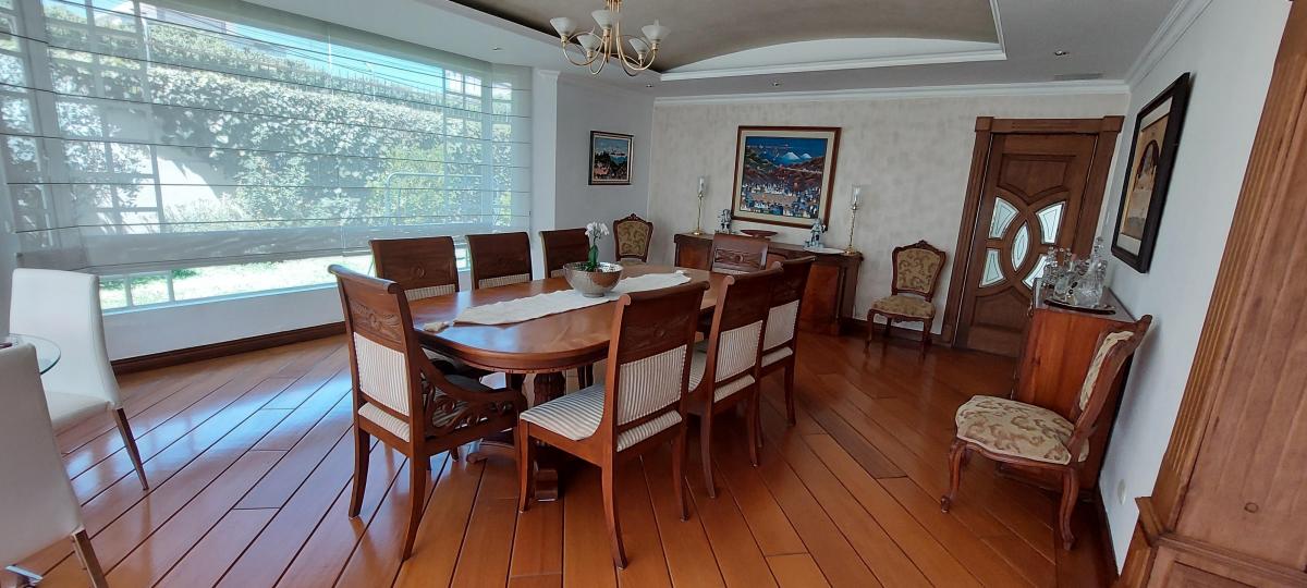 Urb. Campo Alegre, Vendo Hermosa Casa 4 Dormt. 600 m² Construc, 720 m² Terre. Excelentes Acabados — imagen 6