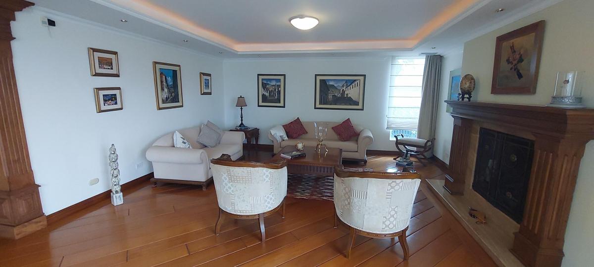 Campo Alegre, Hermosa Casa 4 Dormt. 600 m² Construc, 720 m² Terre. Excelent. Acab. Provincia de Pichincha — imagen 3