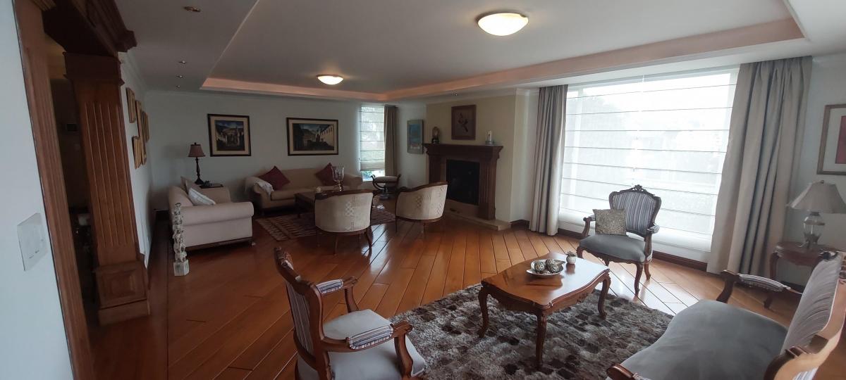 Campo Alegre, Hermosa Casa 4 Dormt. 600 m² Construc, 720 m² Terre. Excelent. Acab. Provincia de Pichincha — imagen 2