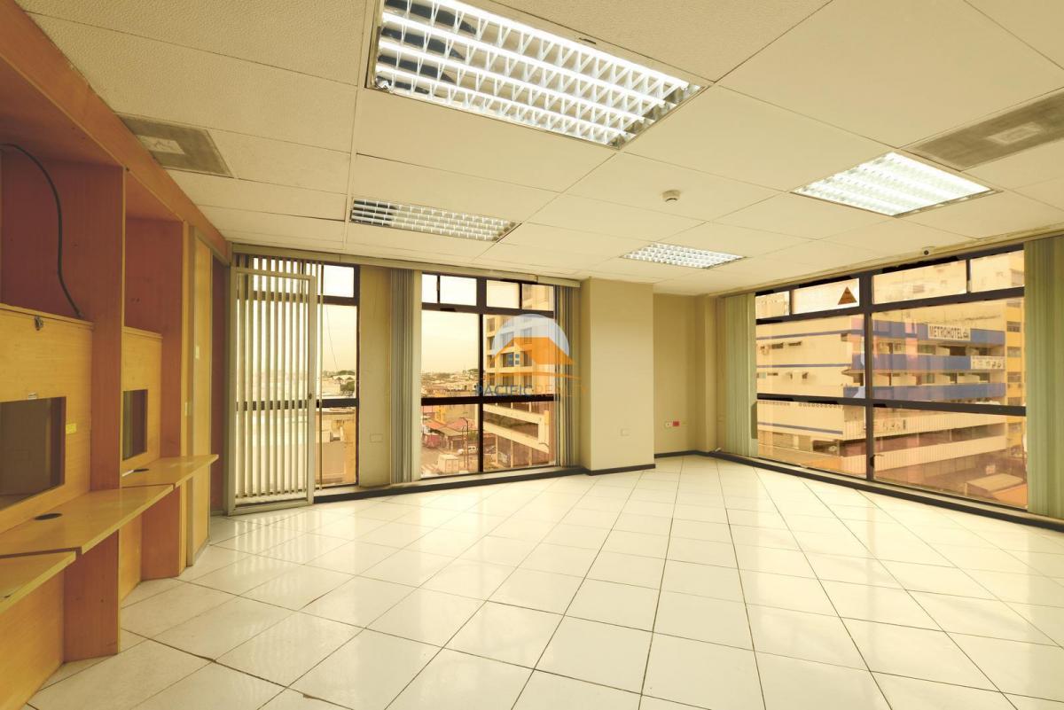 Espectacular Oficina (Todo El Piso #3) en La Av 9 de Octubre, Guayas — imagen 10