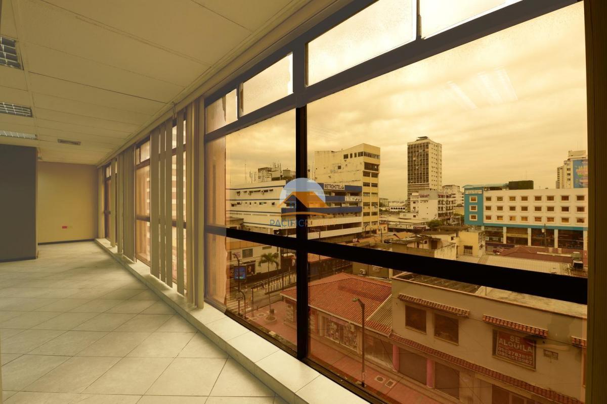 Espectacular Oficina (Todo El Piso #3) en La Av 9 de Octubre, Guayas — imagen 6