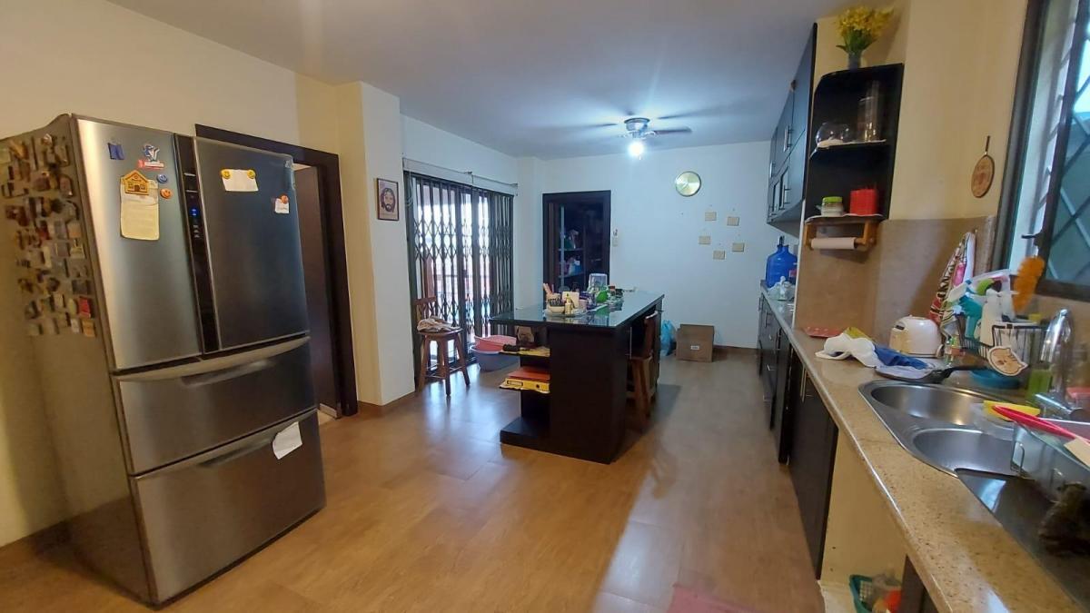Venta de Villa 4 Dorm., Piscina en Portón de Las Lomas, Guayas — imagen 2