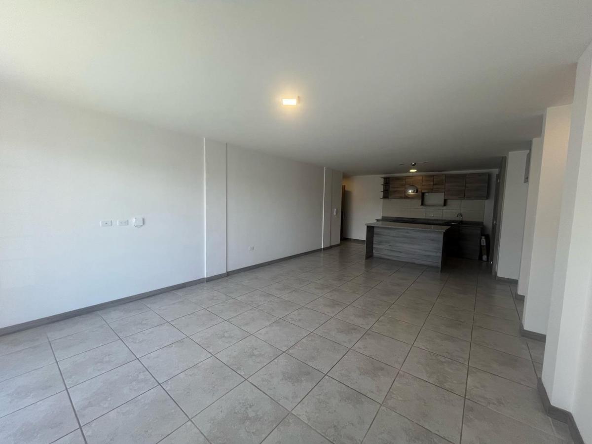 Venta de Departamento en Tumbaco 2 Habitaciones, Balcón — imagen 9