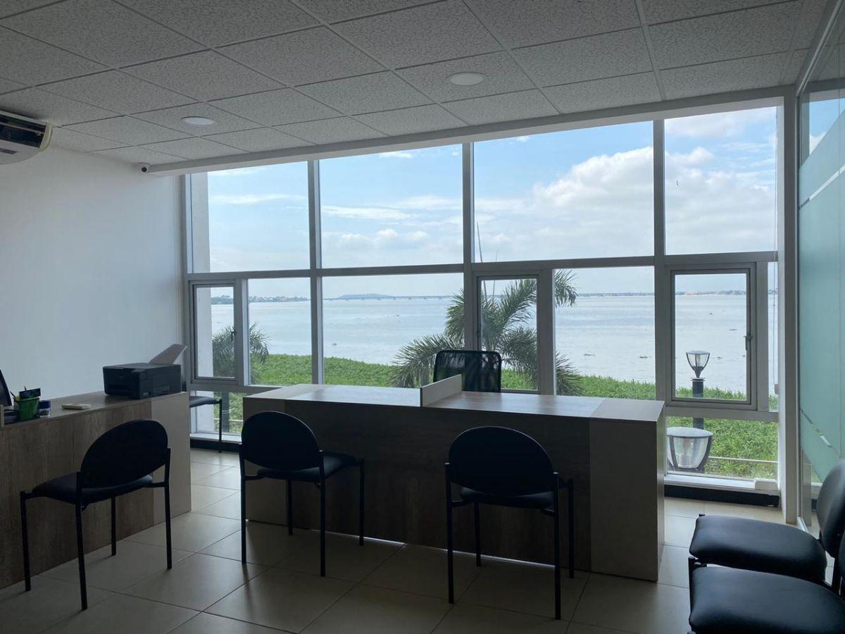 Edif. Torre Bellini - Pto. Santa Ana "Vendo Oficina", Guayas — imagen 9