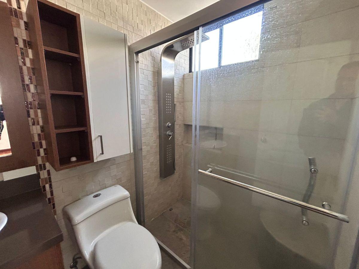 Amplio Departamento Remodelado en Venta — imagen 8
