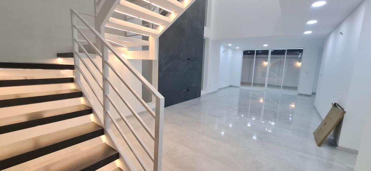Casa en Venta Urb. La Puntilla de Estreno, Guayas — imagen 7