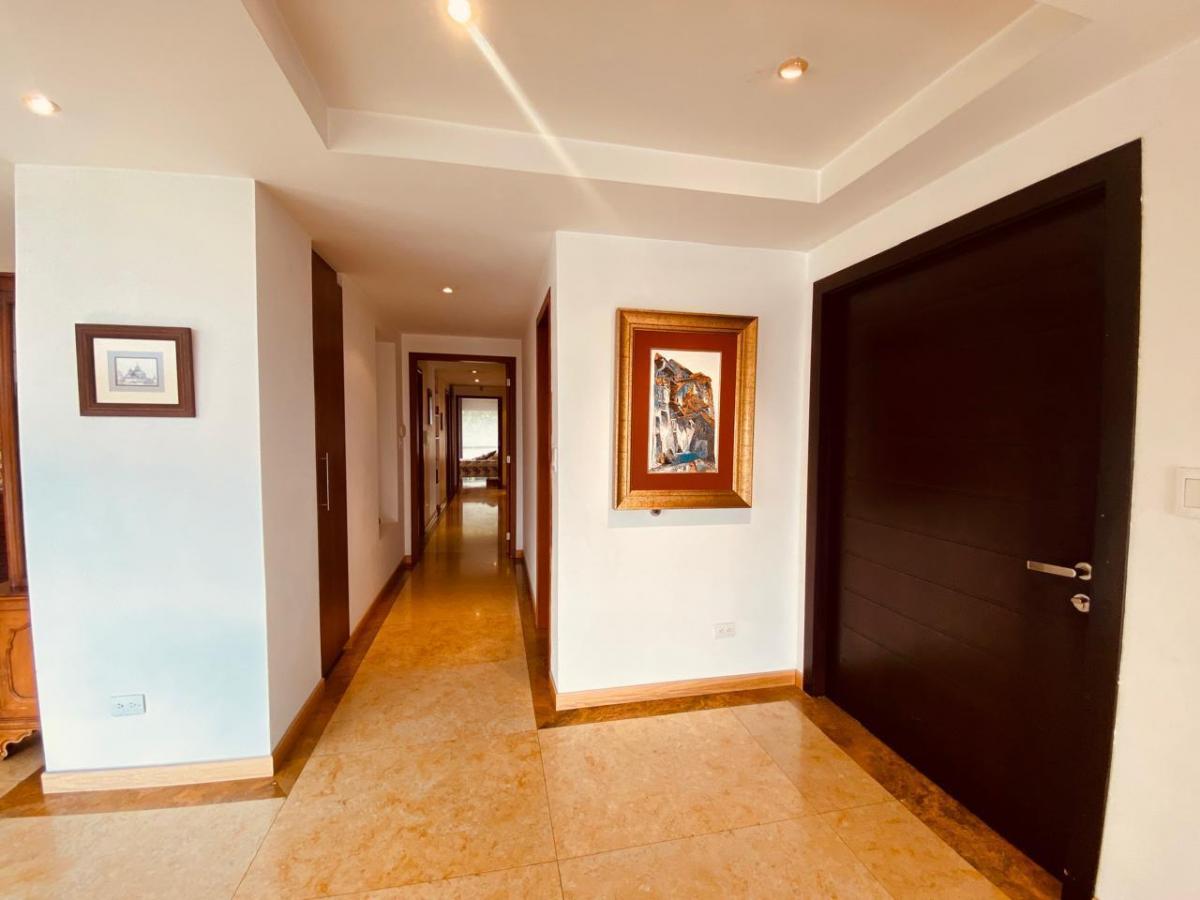Departamento de 210 m² con 4 Habitaciones de Venta en Miravalle — imagen 2