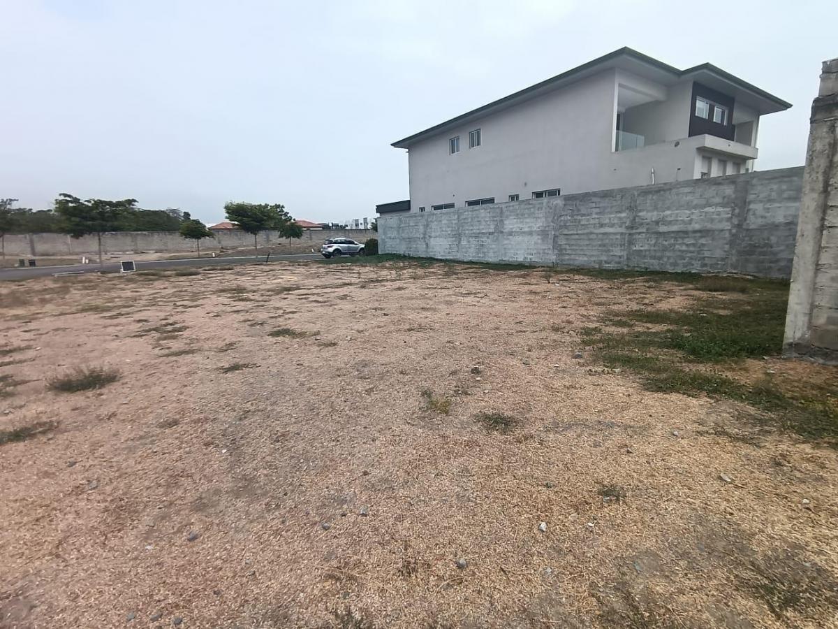 Terreno de Venta en El Km 2.5 de La Vía a Samborondón, 433,36 m². Guayas — imagen 2